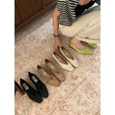 批发复古新中式国风平底单鞋女2026新款浅口温柔缎面提花奶奶鞋粗跟鞋