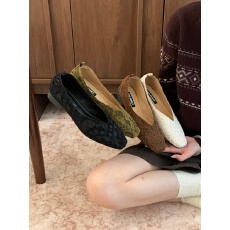 批发2026新款<b class='q'>秋</b>季温柔风方头浅口单鞋女平底一脚蹬百搭通勤软底奶奶鞋