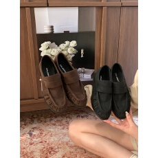 批发复古英伦风浅口乐福鞋女2026年秋季新款平底一脚蹬老钱风豆豆单鞋