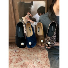 批发珍珠装饰浅口单鞋女平底一脚蹬软底不累脚分趾鞋猪蹄鞋