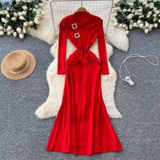 批发<b class='q'>欧美</b>别致设计气质系扣V领长袖<b class='q'>连衣裙</b>女秋季褶皱收腰显瘦鱼尾长裙