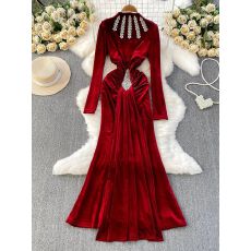 批发<b class='q'>欧美</b>轻奢重工镶钻半高领<b class='q'>连衣裙</b>女高级感丝绒褶皱收腰优雅飘带礼服