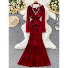 批发<b class='q'>高端</b>优雅名媛重工镶钻V领镂空挂脖连衣裙女秋季丝绒鱼尾礼服长裙