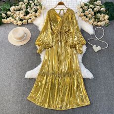 批发<b class='q'>欧美</b>高级感轻奢重工镶钻灯笼袖<b class='q'>连衣裙</b>女秋冬金属色收腰显瘦长裙子