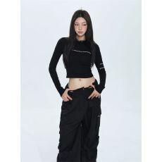 批发辣妹复古字母印花长袖女2025冬季新款黑色半高领修身显瘦<b class='q'>短款</b>上衣