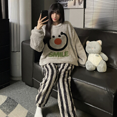 批发L-5XL 男女士同款情侣<b class='q'>睡衣</b>秋冬<b class='q'>珊瑚</b><b class='q'>绒</b>套头加厚加大套装