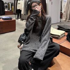 批发原版质量】磨毛条纹长袖T恤女秋季<b class='q'>宽松</b>上衣<b class='q'>打底衫</b>