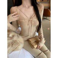 批发慕斯羊绒V领拼接<b class='q'>蕾丝</b>抓绒打底衫女冬纯欲修身保暖<b class='q'>上衣</b>