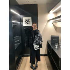 批发实拍 慵懒圆领针织毛衣宽松显瘦七分针织裤套装牛角扣羊羔毛马甲