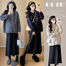 批发实拍2025孕妇秋冬时尚宽松显瘦减龄绣花毛衣开衫外套+半身裙套装