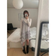 批发26年早春法式浪漫荷叶边吊带层叠不规则连衣裙