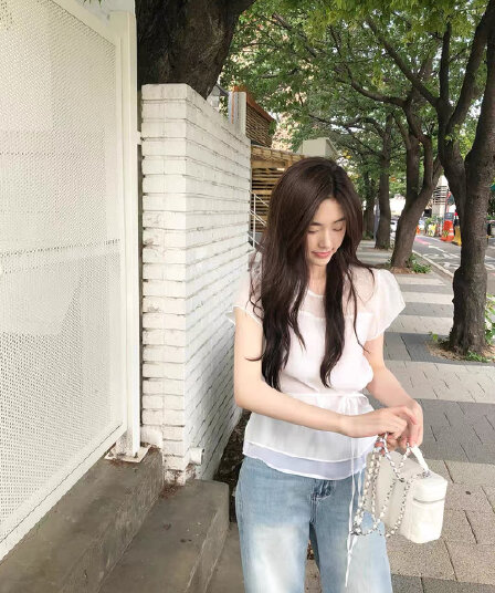있음 창고 부드러운 바람 단색 스트랩 반팔 셔츠