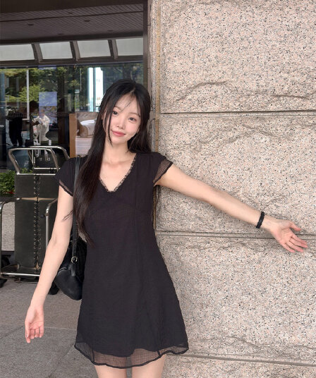 있음 창고 새로운 2026 허리 수축 슬림해 보이는 레이스 레이스 V넥 드레스 치마