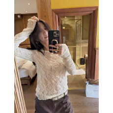 批发已入库 <b class='q'>韩国</b> 花朵长袖蕾丝衫女秋冬打底衫小衫