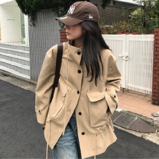 批发<b class='q'>韩国</b>chic秋日单排扣大口袋抽绳收腰显瘦<b class='q'>风衣外套</b>