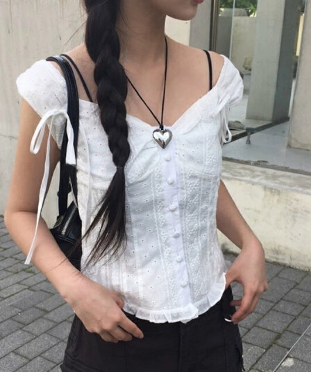 재고 있음 한국 ins 여름 V넥 레이스업 프릴 싱글 줄 버튼 면 자카드 반팔 셔츠 있음 안감