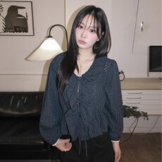 批发ins韩系氛围感荷叶边抽褶单排扣蕾丝花边拼接衬衫女长袖衬衣秋