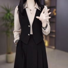 批发已出货 2026秋季新款假三件套拼接显瘦大码修身显瘦中长款连衣裙