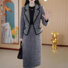 批发已出货 2026冬季新款大码两件套毛呢拼接<b class='q'>连衣裙</b>西装毛呢外套套装