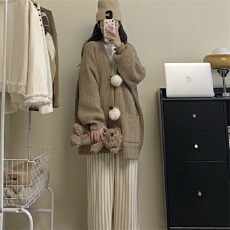 批发韩系甜美咖色毛球牛角扣毛衣女秋冬季宽松学院风高级感针织衫外套