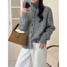 批发慵懒复古杂色花线高领纽扣毛衣外套女宽松秋<b class='q'>冬</b>季软糯针织开衫上衣