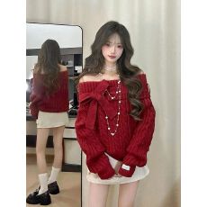 批发穿搭氛围感红色<b class='q'>一字肩</b>毛衣女秋冬蝴蝶结露肩显瘦保暖针织<b class='q'>上衣</b>