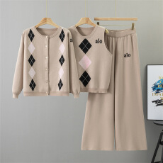批发跨境春秋季<b class='q'>新款</b>时尚休闲三件套女撞色菱格开衫上衣搭配马甲阔腿裤