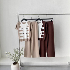 批发跨境 刺绣小狗时尚拼色短袖减龄针织设计洋气上衣阔腿裤两件套