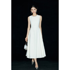 批发白月光钉珠赫本风<b class='q'>白色</b>连衣裙女气质订婚领证小礼服长裙