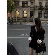 批发2026年千金别致黑色羊毛上衣秋冬高级感小香风厚外套女