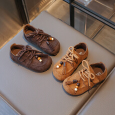 批发儿<b class='q'>童鞋</b>子男女童软底皮鞋2025秋季<b class='q'>新款</b>宝宝韩系挂件勃肯鞋潮