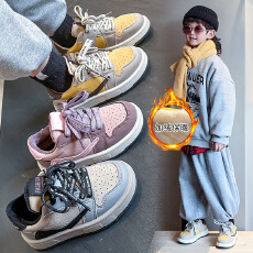 批发二棉加绒板鞋2025年冬季爆款软底防滑女宝宝<b class='q'>休闲</b>鞋保暖男童运动鞋