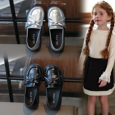 批发女童皮鞋秋季2026<b class='q'>新款</b>英伦风黑色洋气小女孩乐福鞋软底儿童豆豆鞋