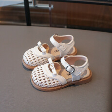 批发女童韩版包头凉鞋2026<b class='q'>夏季</b>女宝宝镂空编织公主鞋软底中大童沙滩鞋