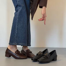 牛皮方头乐福鞋女2026春秋新款通勤粗跟法式单鞋百搭英伦风小皮鞋