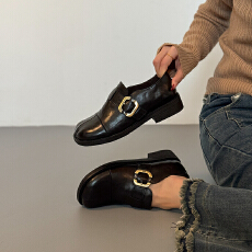 批发羊皮新款皮带扣显瘦平底乐福鞋女黑色百搭软底单鞋软皮圆头小皮鞋