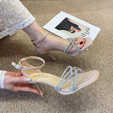 批发法式水钻高跟凉鞋女夏季新款方头细跟一字扣带<b class='q'>百搭</b>露趾凉鞋2026夏