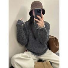 批发秋冬女士灰色毛衣女款2025新款爆款外穿高级感针织<b class='q'>打底衫</b>上衣冬季