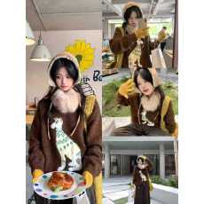 批发红人馆毛衣女冬季慵懒高级感超火小众不撞款<b class='q'>上衣</b>咖色设计感针织衫