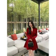 批发WW定制 云枝漫月法式气质秋季长袖修身收腰显瘦针织蓬蓬连衣裙