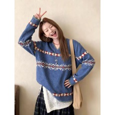 批发2025年冬季韩国少女系气质甜美保暖拼色图腾提花V领麻花厚毛衣女