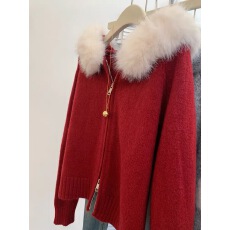 批发红色本命年连帽针织<b class='q'>开衫</b>毛衣外套女款小个子短款高级感超好看上衣