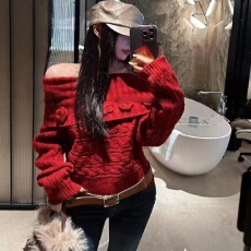 批发巨好看的氛围感毛衣<b class='q'>新款</b>韩系一字肩立体花朵软糯宽松短款针织上衣