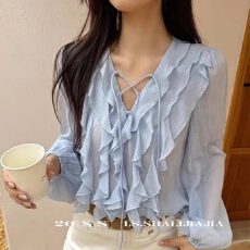 批发2026年春新法式浪漫风V领荷叶边衬衫女长袖宽松氛围感高级感上衣