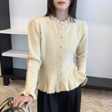 批发2026韩系秋冬季新款别致设计感小香风圆领收腰鱼尾加亮丝<b class='q'>针织</b><b class='q'>开衫</b>