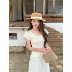 批发实价实拍 韩系松弛感穿搭奶杏色V领针织衫+仙气蕾丝大摆长裙套装