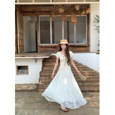 批发实价实拍 韩系松弛感穿搭奶杏色V领针织衫+仙气蕾丝大摆长裙套装