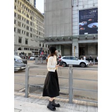 批发LA  双面呢重磅 黑色廓形高级感简约百搭休闲通勤<b class='q'>花苞</b>半身<b class='q'>裙</b>31074