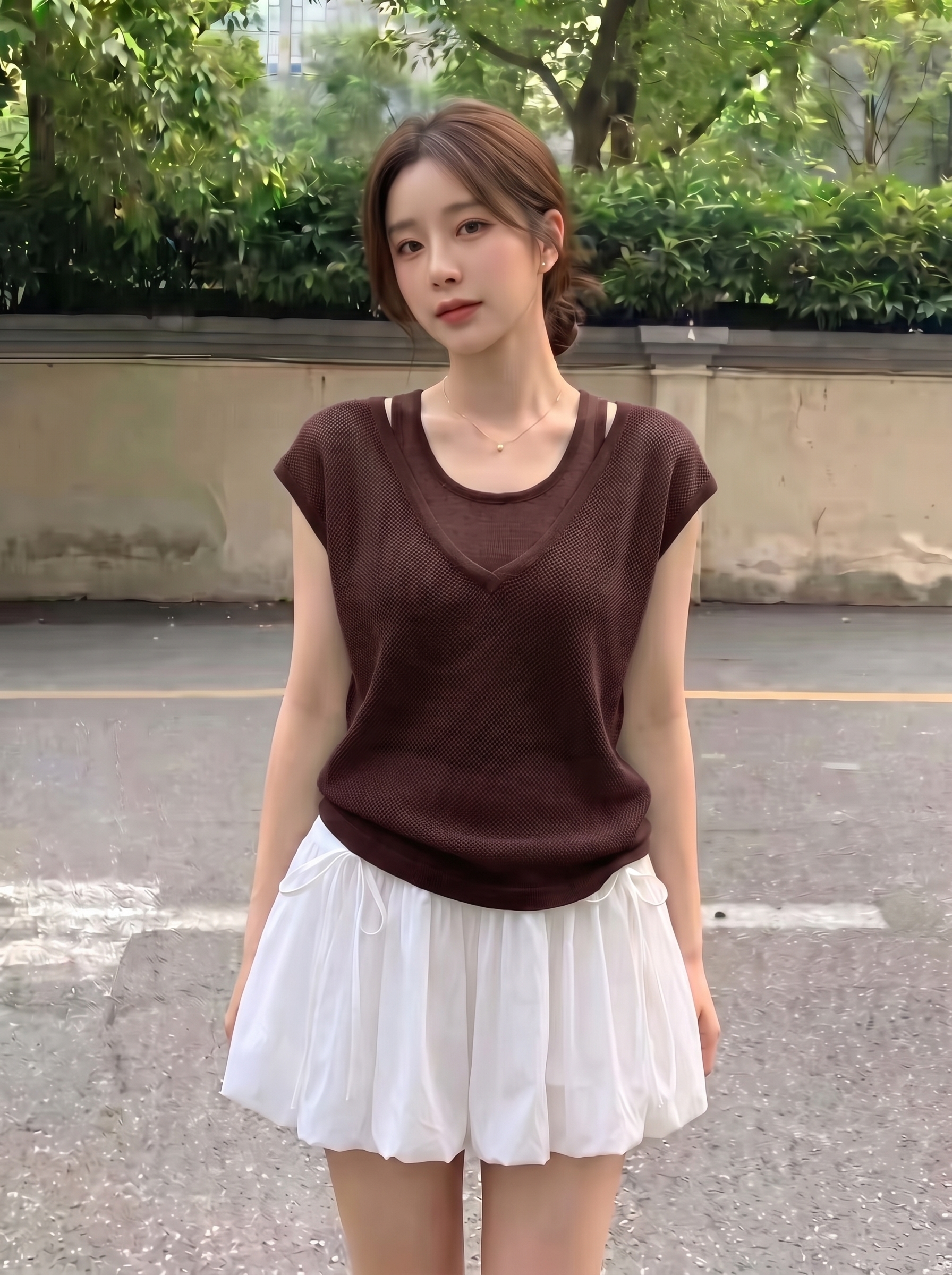 실사 빅 사이즈 박하 녹색 V넥 홀로우 아웃 가짜 2 피스 슈트 니트 반팔 티셔츠 여성 여름 디자인 센스 날다 소매 맨위