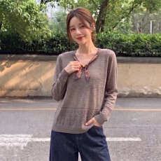 批发实拍~大码秋季薄款针织<b class='q'>衫</b>女韩系<b class='q'>镂空</b>复古丝巾新款微胖显瘦上衣